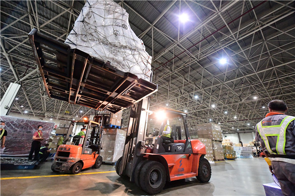 深圳機場上半年貨運量和單月國際貨運增速均創新高