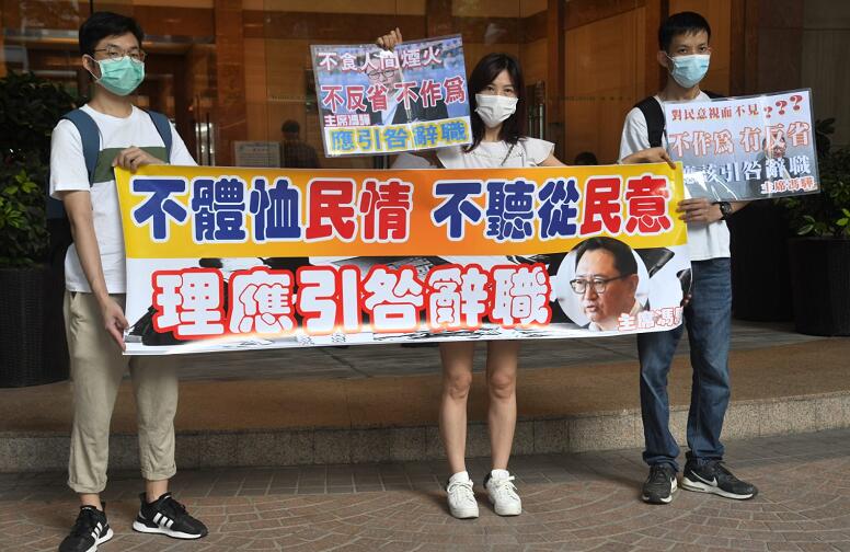 莫視民意 市民請願促馮驊引咎辞职