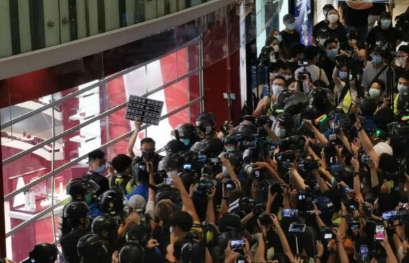 警方發公開信關注記者涉妨礙執法