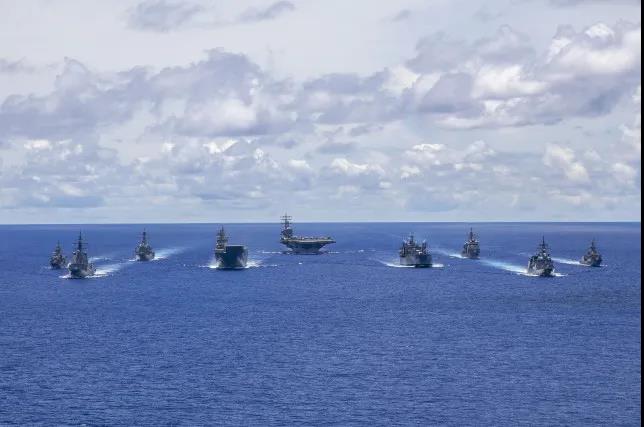 澳大利亞艦隊闖入南海後，遭遇中國海軍