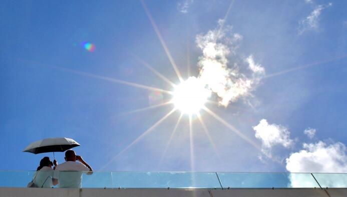 本港7月氣溫爆燈 打破136年多項高温記錄