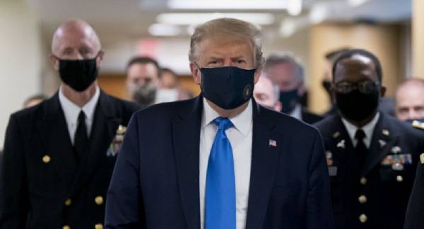 特朗普擬禁疑染疫公民返美