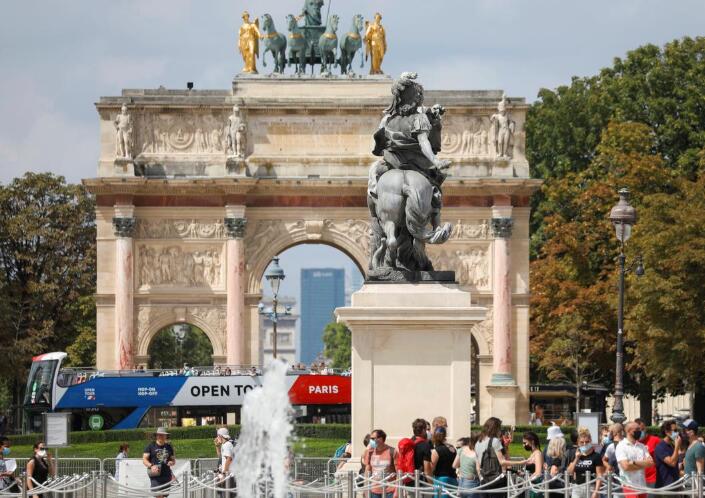 法国宣布巴黎再次成为疫情高风险地区