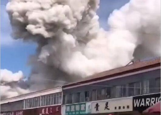 山东济宁一仓库发生爆炸 致2死多伤