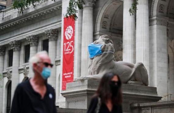 特朗普称美国抗击新冠疫情得高分 网友：谁给美国政府打高分了?