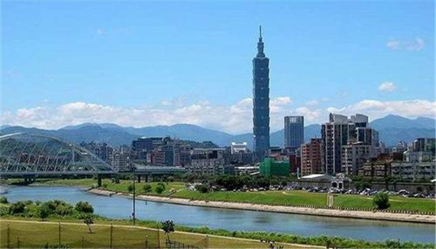 官媒：台灣當局得意什麼？從美國買武器只會葬送掉自己