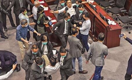 【熱門話題】攬炒無出路