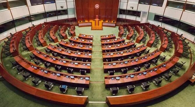 【商報時評】重振經濟改善民生 立法會應更有作為