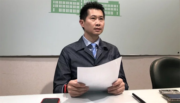 牛肉麵風波持續燃燒 丁怡銘請辭