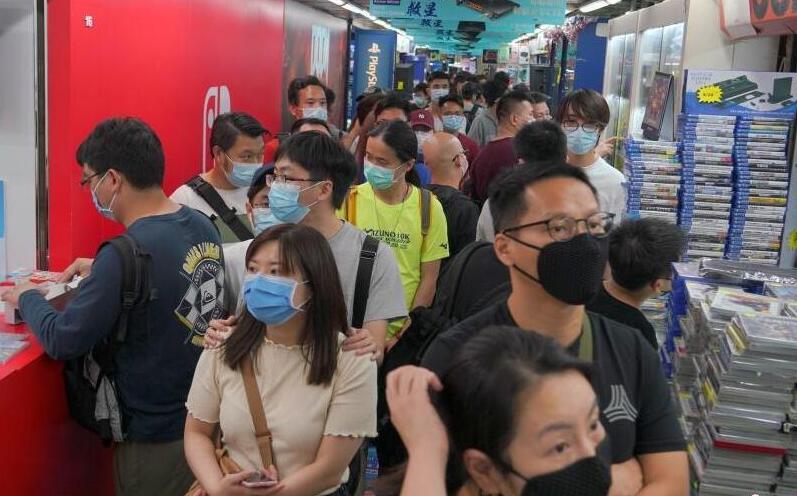 個案清零 是港首務