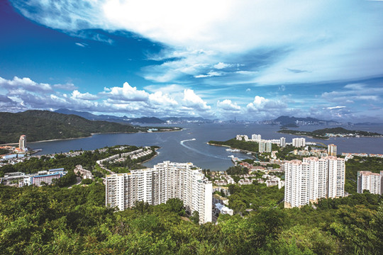 香港興業中期盈利跌37% 基礎盈利升34%