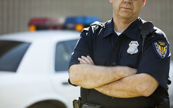 美一警察執勤時曾至少槍殺3人 離職後仍將獲高額補償