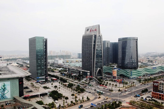 華南城升逾2% 核心多賺46%