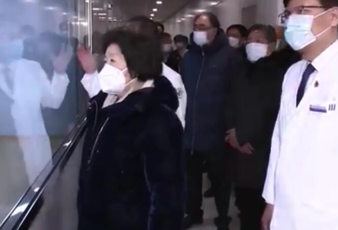 孫春蘭：要汲取宗教活動致疫情傳播的教訓 暫停聚集性宗教活動