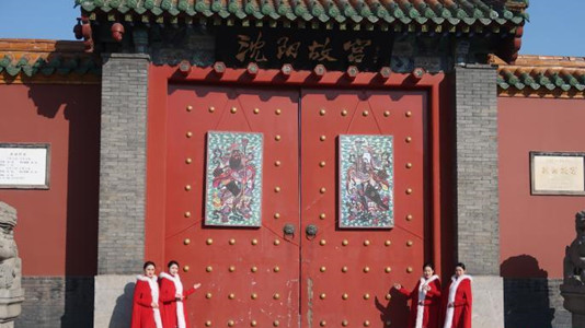 瀋陽故宮掛門神迎農曆新年