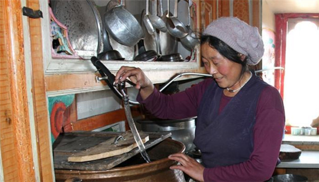 四川理塘：4萬餘農牧民喝上乾淨自來水