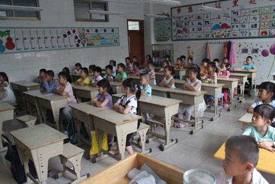 粵今年擬消除中小學56人以上大班