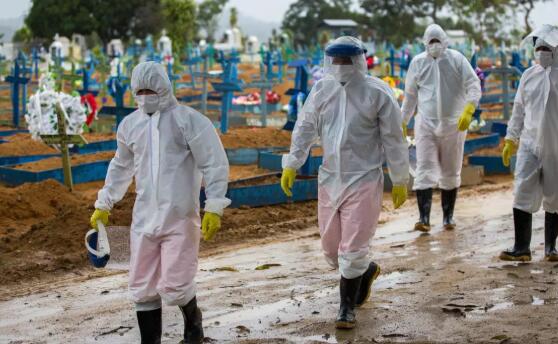 美單日新增確診超7萬 巴西單日死亡個案首破4000