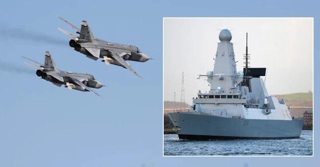 突發 | 英軍艦侵入克里米亞3海里領海 俄羅斯發射4枚炸彈逼退