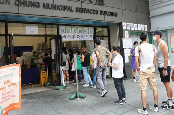 本港已接種新冠疫苗逾356萬劑 逾215萬人接種首劑