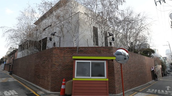 韓國前總統李明博私宅被拍賣還罰款 以7651萬成交