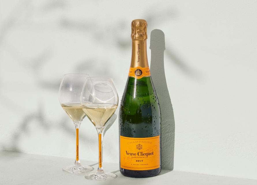 【佳釀】盛夏冰爽之選 法國香檳推「凱歌冰衣」包裝