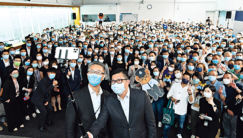 警聲：400餘警隊同袍歡送鄧炳強上任保安局局長