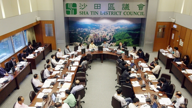 6個區議會議席懸空 5人請辭1人喪失資格