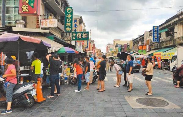 台灣25日新增12宗新冠病毒本土病例 1宗源頭不明