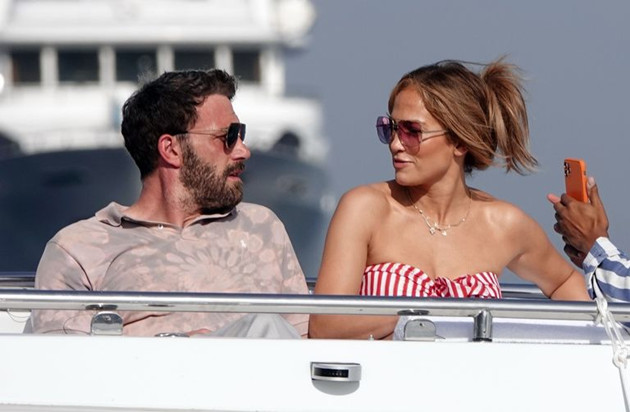 網友：明星舊情復燃讓我相信愛情 專家：別急着聯繫前任！