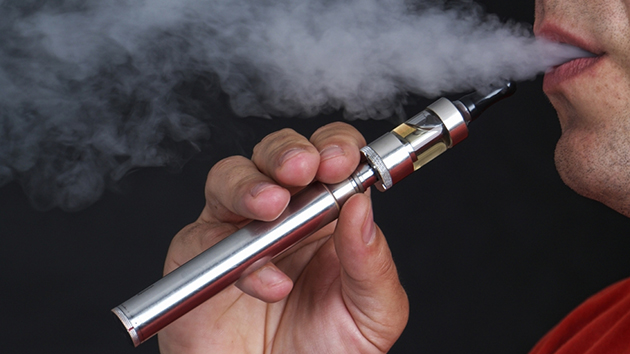 【港事講場】規管加熱煙保護下一代