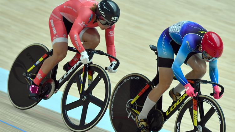 民政事務局局長祝賀李慧詩為香港取得全運會第一面金牌