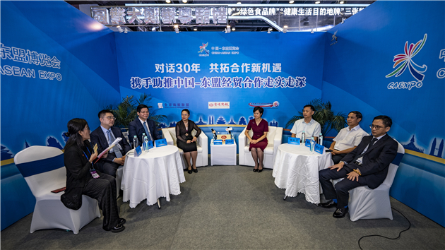 有片|香港商報東博會辦高端對話 為百色芒果發展探路