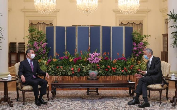 李顯龍與王毅會面 重申兩國持續緊密合作