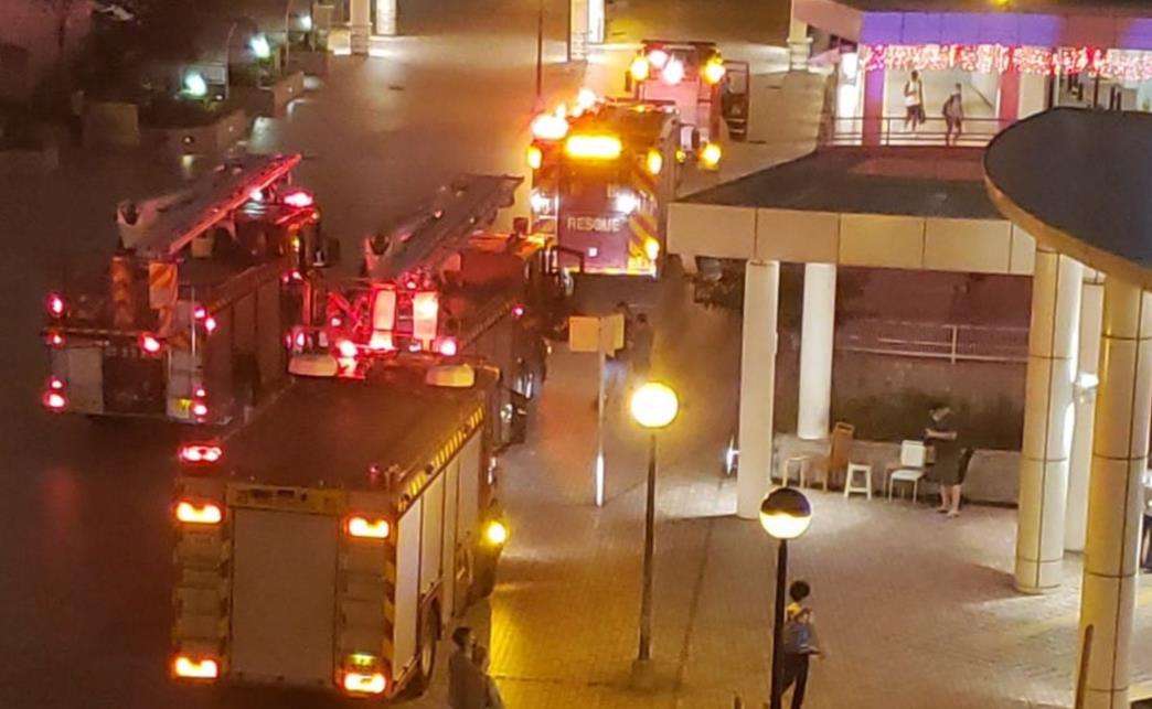 石排灣邨住戶玩燈籠引火警 3人輕傷送院