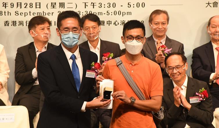 香港珠寶聯盟「新冠疫苗接種大抽獎」公布得獎名單 頭獎中一卡鑽石