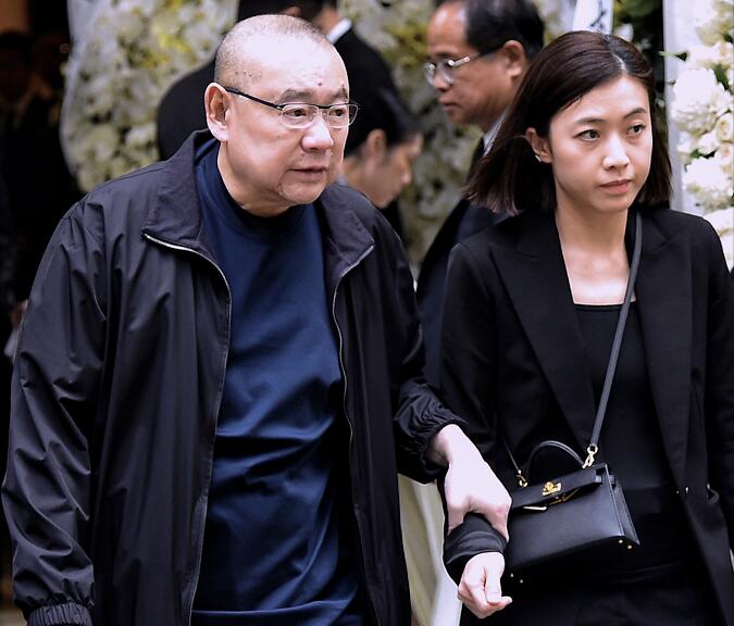 華置獲甘比每股4元提私有化 涉資19億元