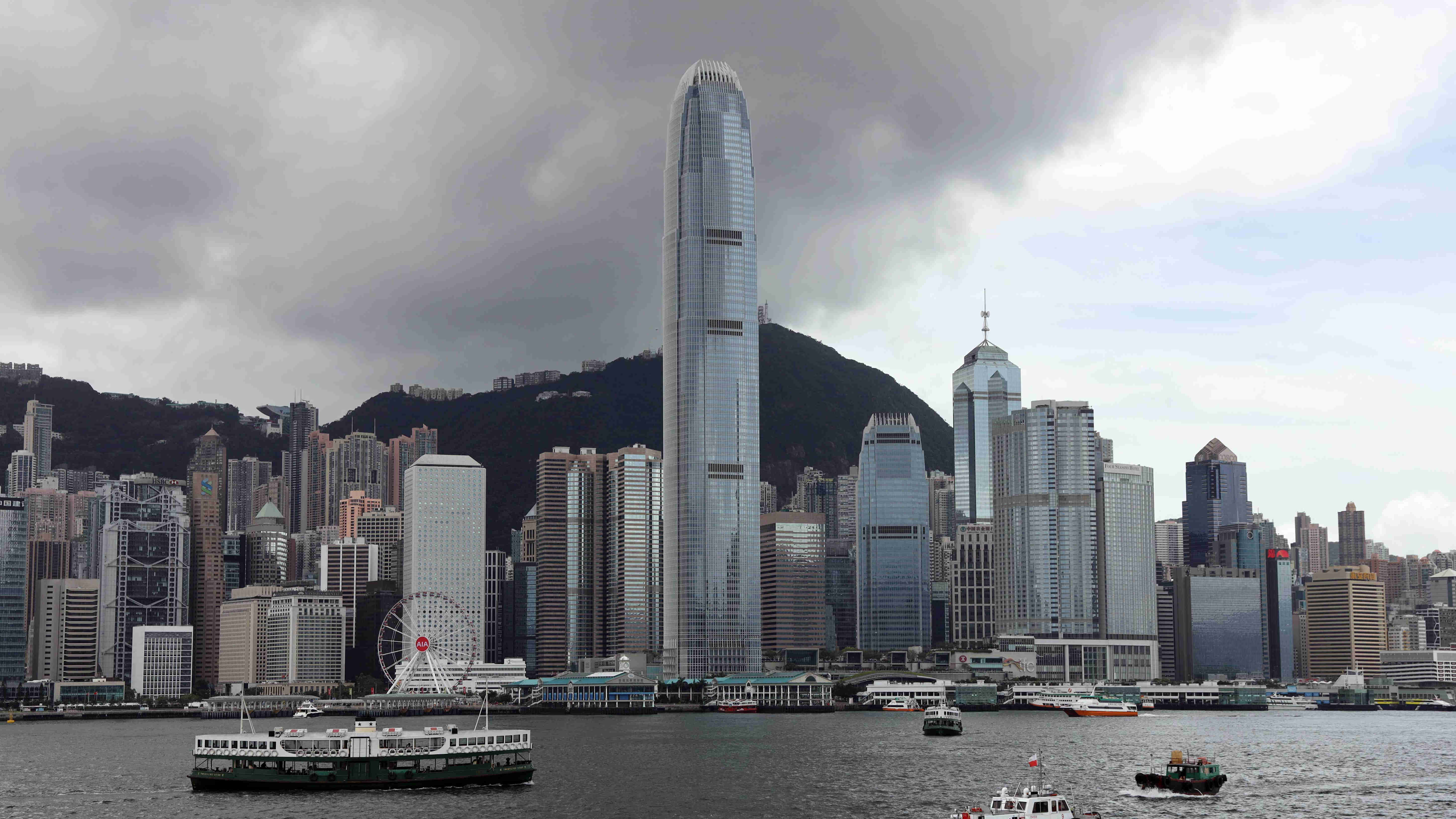 恒生指數收報24701點 ATM領市