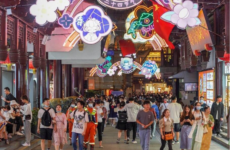 增值稅發票數據顯示：國慶假期全國日均銷售同比增長近一成