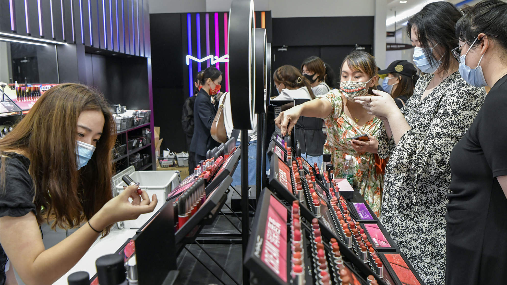 消費「成績單」出爐 中國如何進一步提升消費動力？