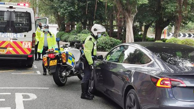 警方沙田區打擊違例泊車 發2958張告票