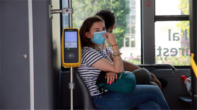 羅馬尼亞重新實施「口罩令」全國中小學放假兩周