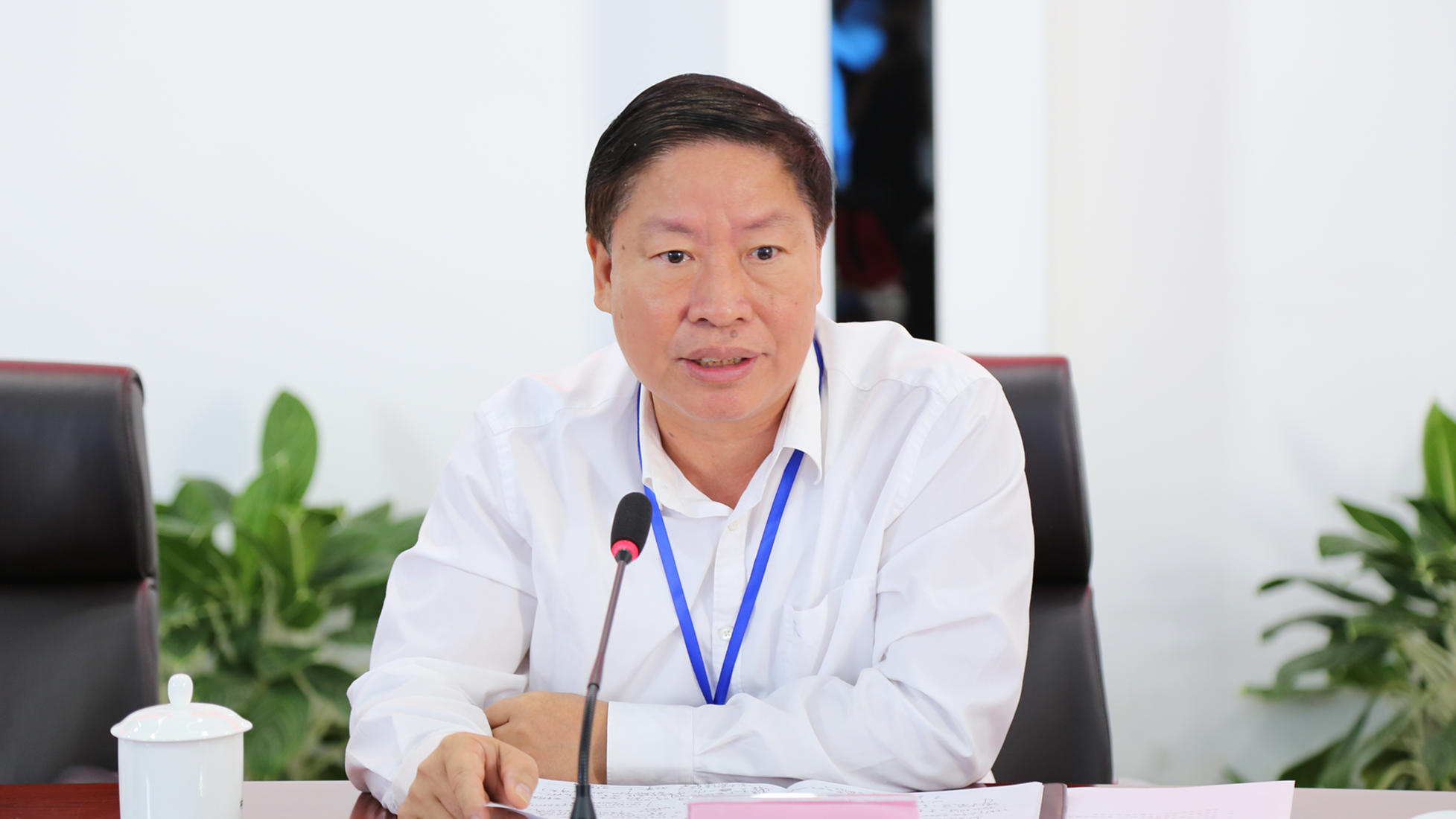 廣東省湛江市政協主席許順被查