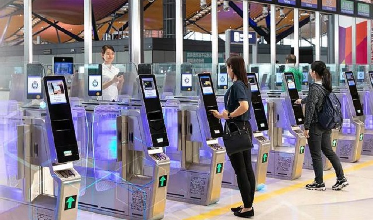 【參政議政】與內地通關須放首位