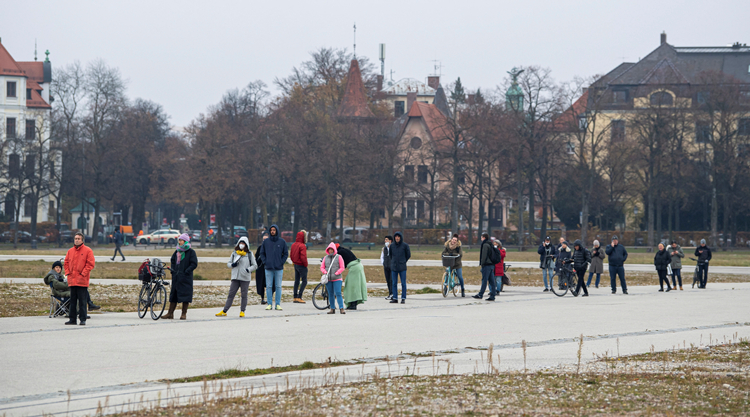 德衛生部：新冠感染率增速極快 疫情形勢嚴峻