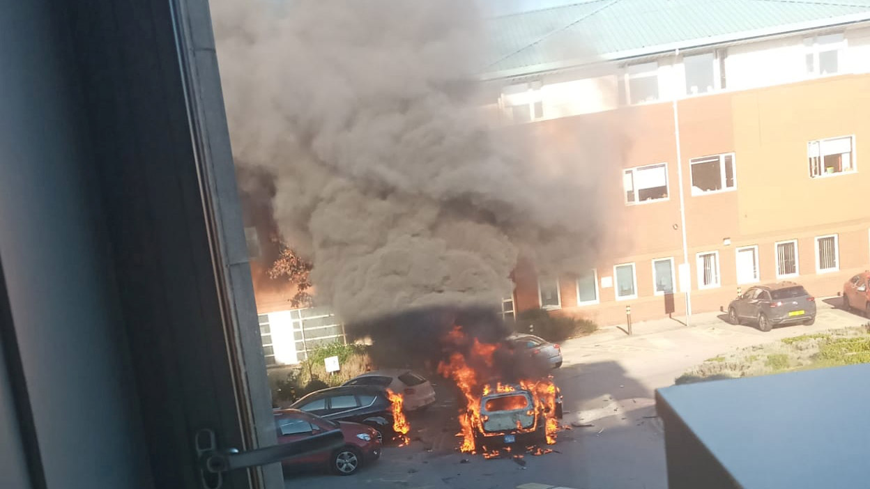 利物浦醫院外的士爆炸 英警列作恐襲