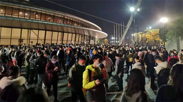 突發！浙江大學紫金港校區封校 全員核酸檢測