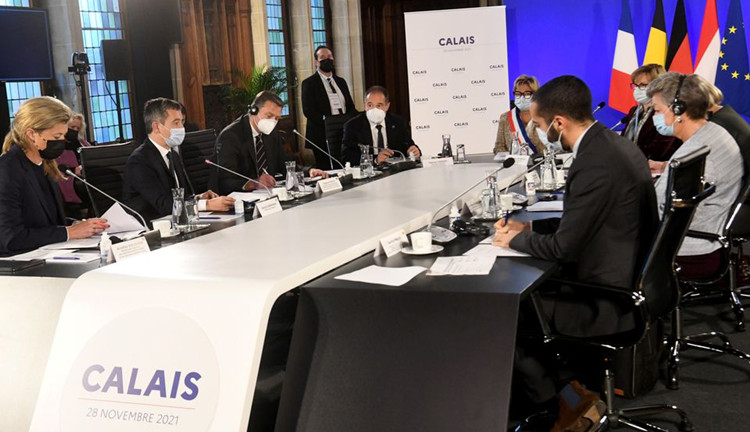 歐四國「強化合作」打擊英倫海峽人口販運