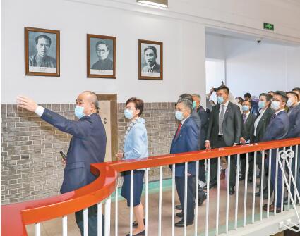 特首訪武漢大學冀港鄂高教深入交流