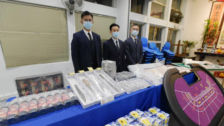 警方元朗反黑搜查多個場所 拘捕156人最細14歲